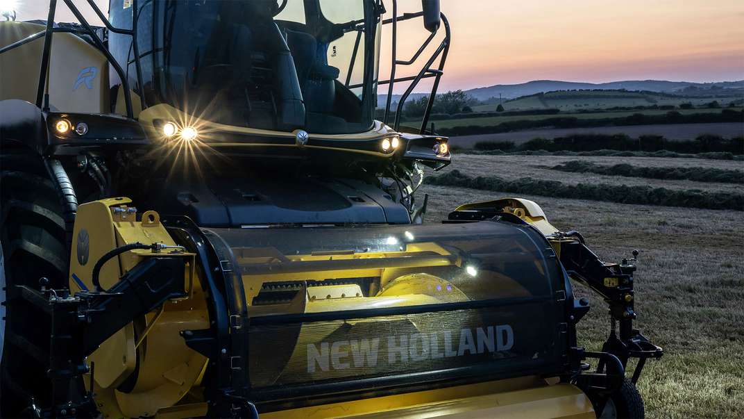 Ny Ultrafeed™ Græs-Pickup maksimerer indføringen på opdaterede New Holland FR finsnittere