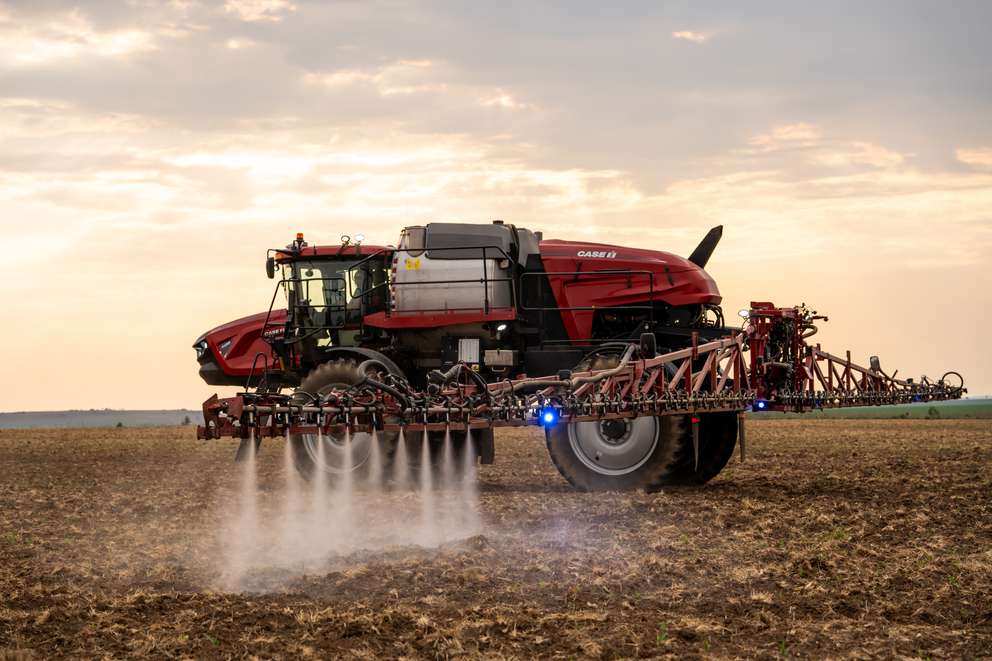 Patriot® 4450 Sprayer (59).jpg