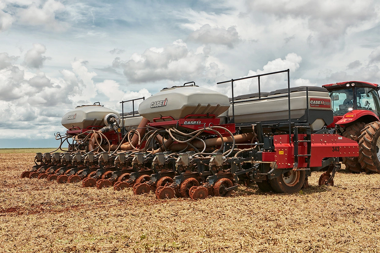 Plantadeira Easy Riser 22 e 24 Linhas à venda