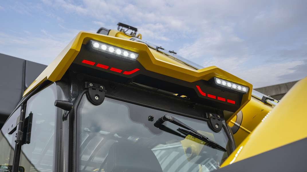 Hybrid Prototype Telehandler Offers Practical, Sustainable Power for Materials Handling
