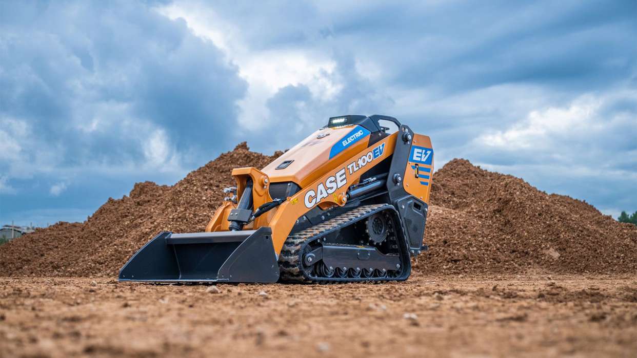 CASE Construction Equipment amplia la gamma compatta con la nuova terna da 55 kW, il nuovo mini track loader elettrico e importanti aggiornamenti alla gamma di pale gommate compatte