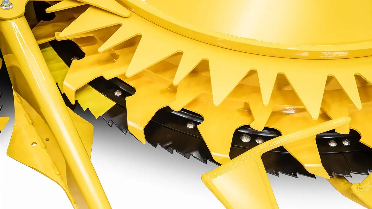 Maize Headers - Making light work of the tallest maize