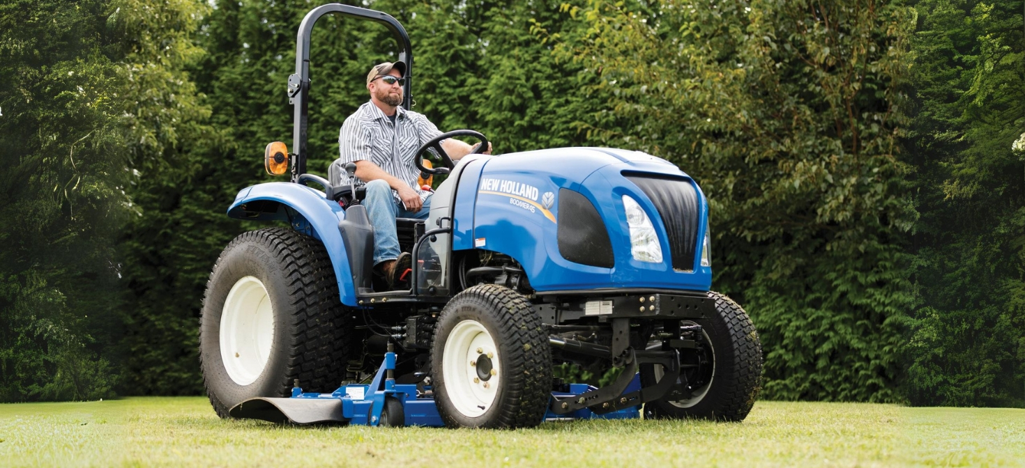 Boomer 45 tractor with mid-mount finish mower attachment