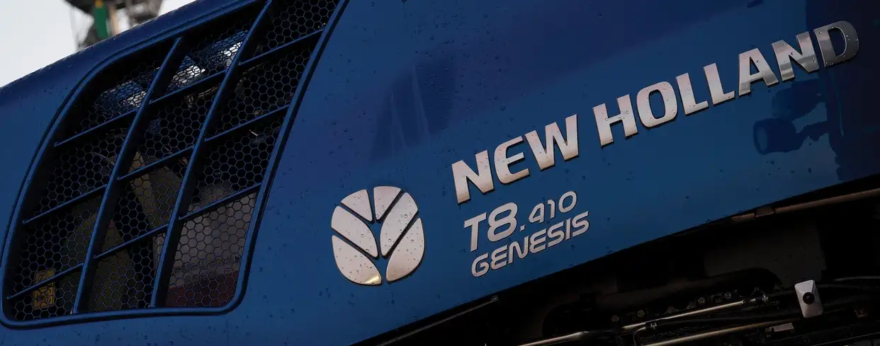 GENESIS® T8.410 tractor model