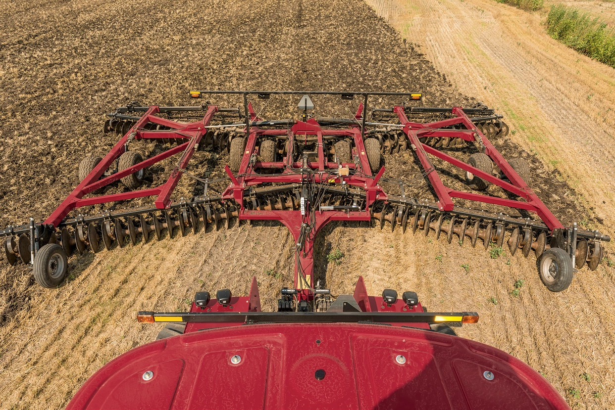 375 Disk Harrow with Steiger 600 Quadtrac_0139_07-14 (1)