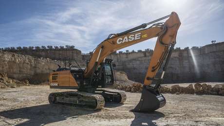 CASE launches Essential 20-tonne Crawler Excavator CX210E-S