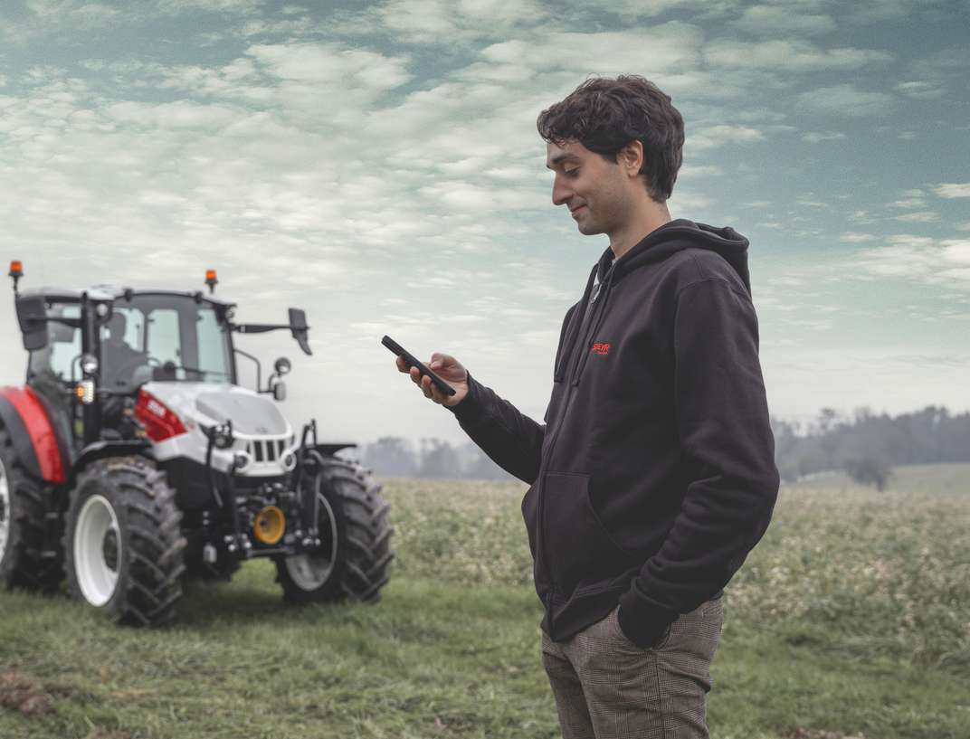 STEYR Traktoren_Plus_FieldOps_res.jpg
