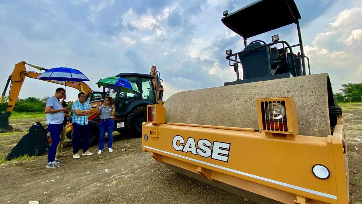 CASE Cavite demo event in the Philippines attracts contractors and local government