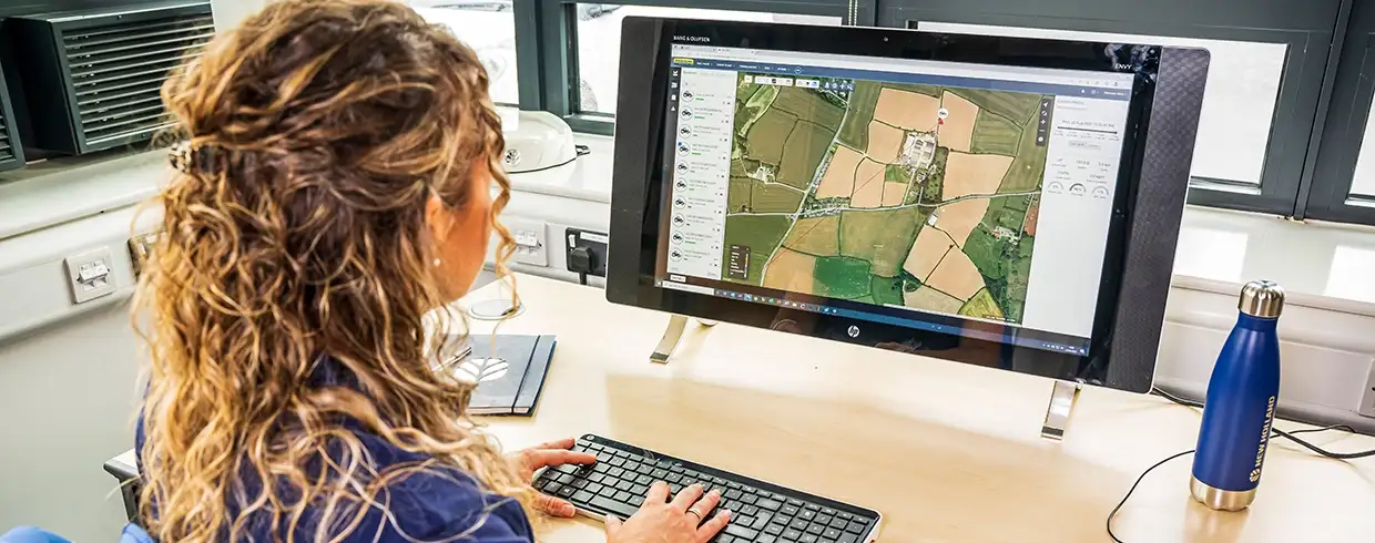 SEAMLESS CROSS-PLATFORM INTEGRATIONS