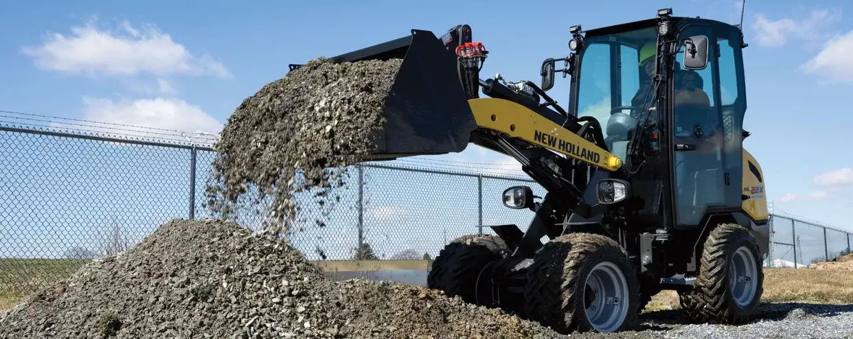 New Holland Construction Small Articulated Loader ML22X
