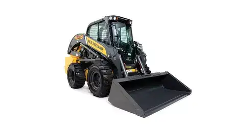 foto de estúdio com a minicarregadeira L330 da New Holland destacando sua frente e lateral. 