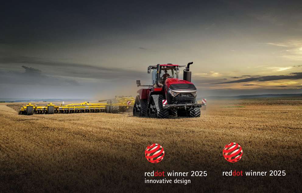Case IH_Quadtrac 715 twin Red Dot award win_01.jpg