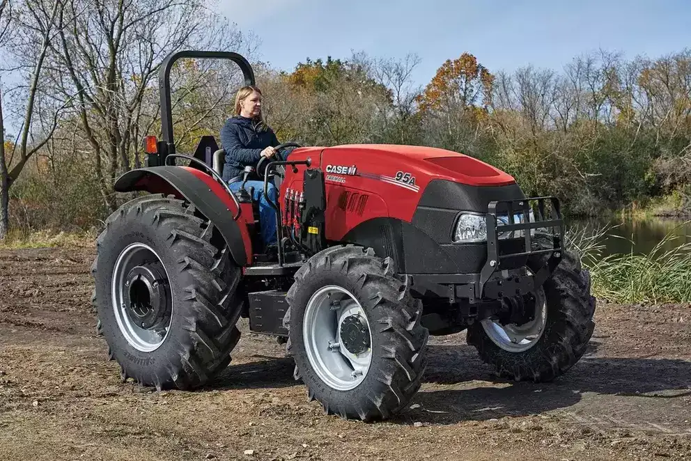 Farmall-utilitaire-95A_9703_10-19