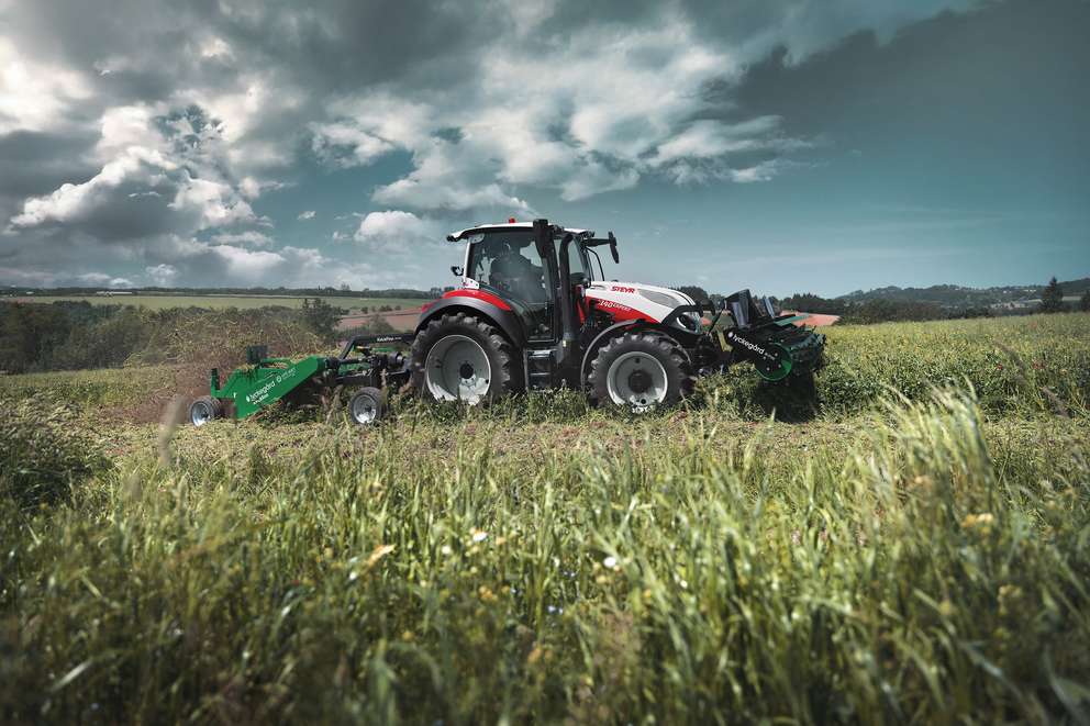 STEYR Traktoren_4140 Expert S-Control 8.jpg