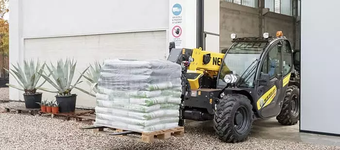 High-Quality TH Telehandlers to Upgrade Farming | New Holland UK