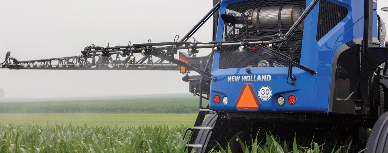 Guardian Front Boomer Sprayer in the field