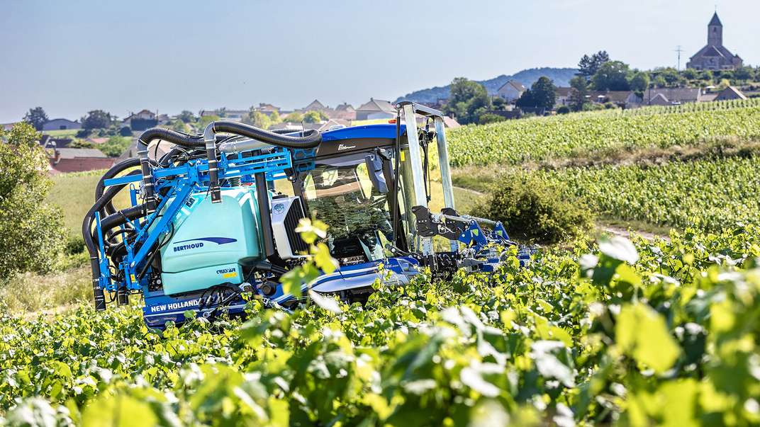 New Holland dévoile sa toute nouvelle gamme de tracteurs enjambeurs TE6 à l'occasion du salon SITEVI 2023