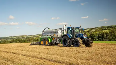 Prototipo de tractor New Holland T7 Methane Power LNG