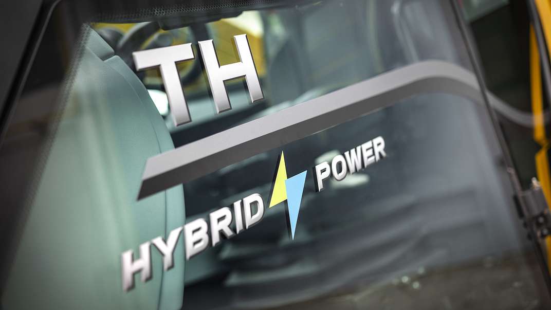 Hybrid Prototype Telehandler Offers Practical, Sustainable Power for Materials Handling