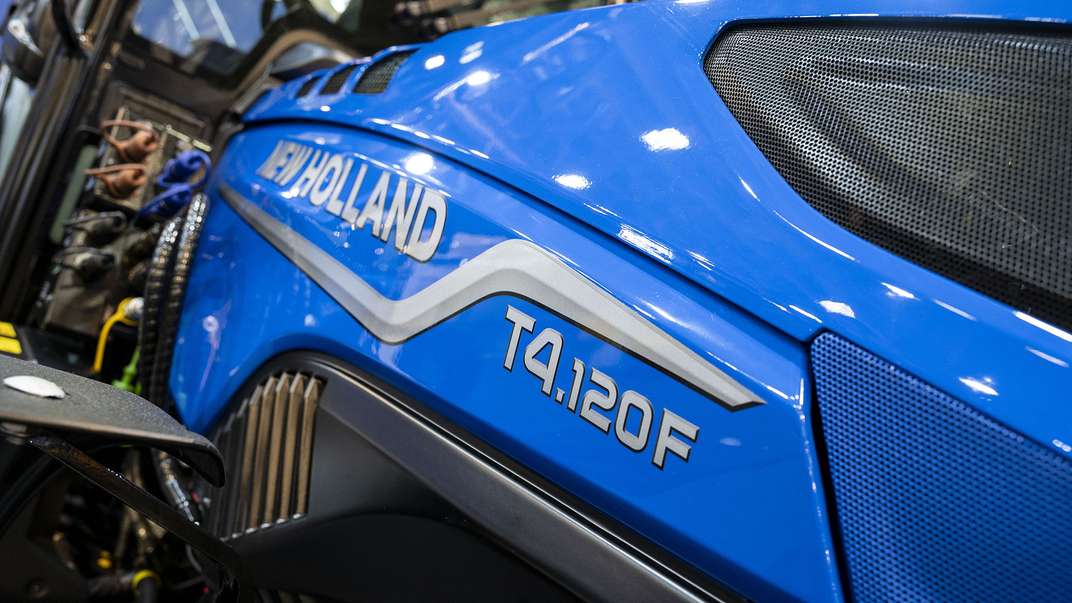 New Holland оновлює трактори T4 Specialty на модельний ряд 2025 року