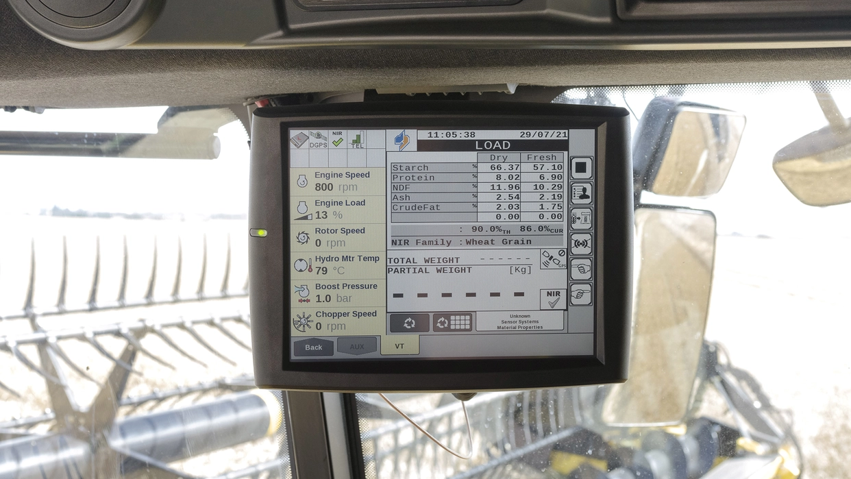 Field Data Recording Systems - New Holland PLM (Precision Agriculture)