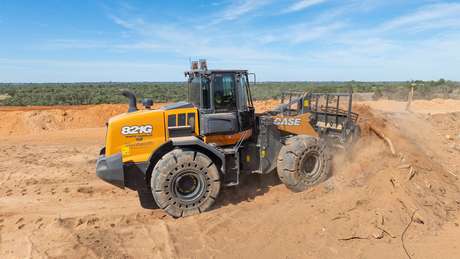 First CASE Waste Spec Wheel Loader Hits Aussie Soil 