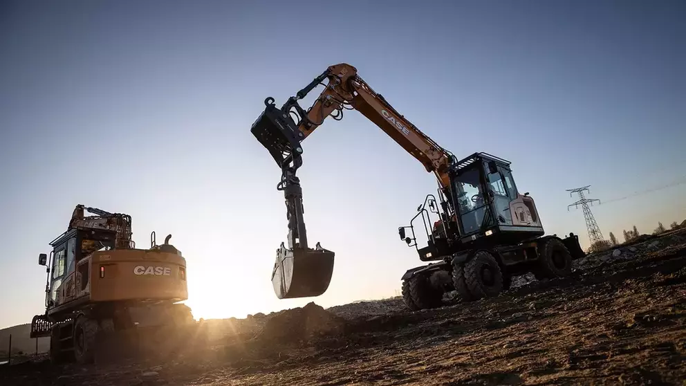 E-Series Wheeled Excavators