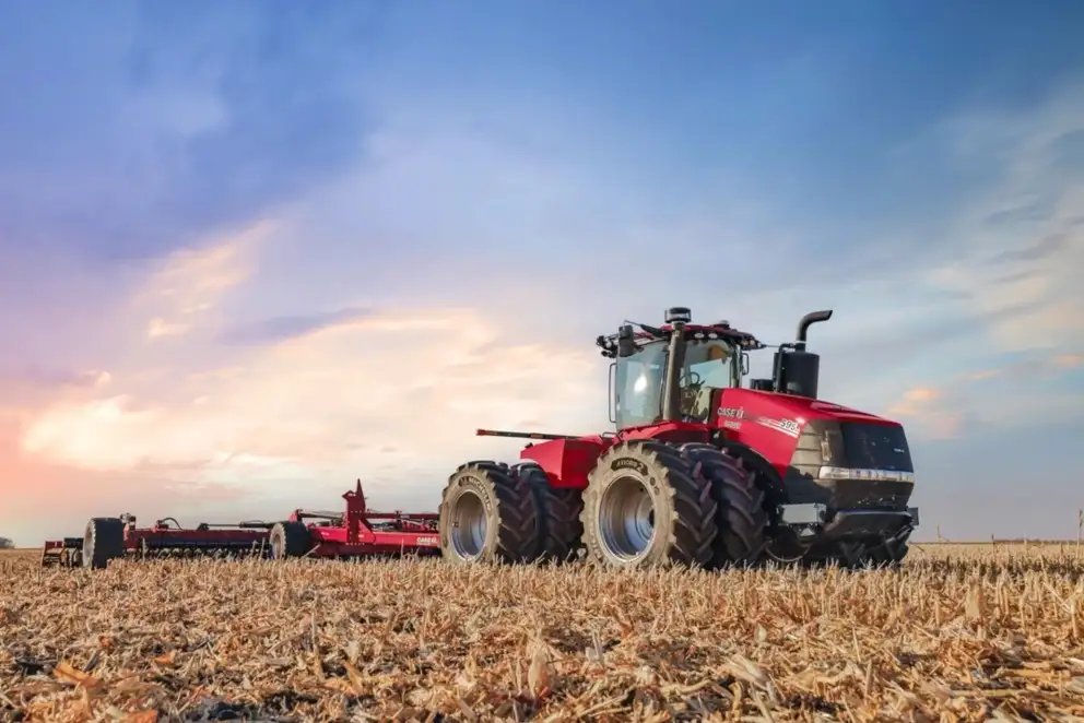 Case IH Steiger 595 and Speed Tiller 475 with sunset