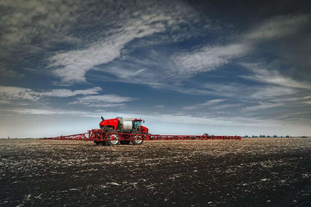 New spot-spraying technology on Case IH Patriot just makes g_692215.jpg