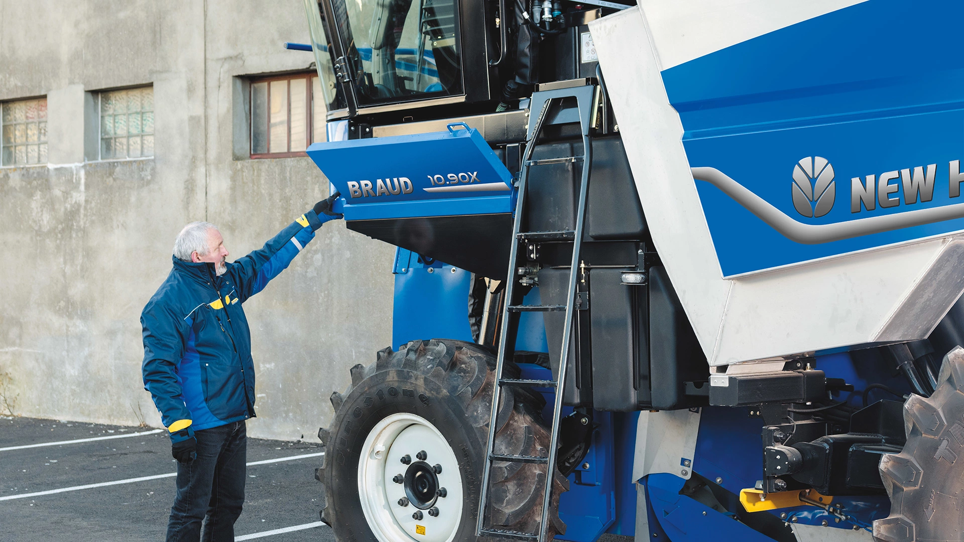 Braud 10.90X: Game Changing Olive Harvester | New Holland