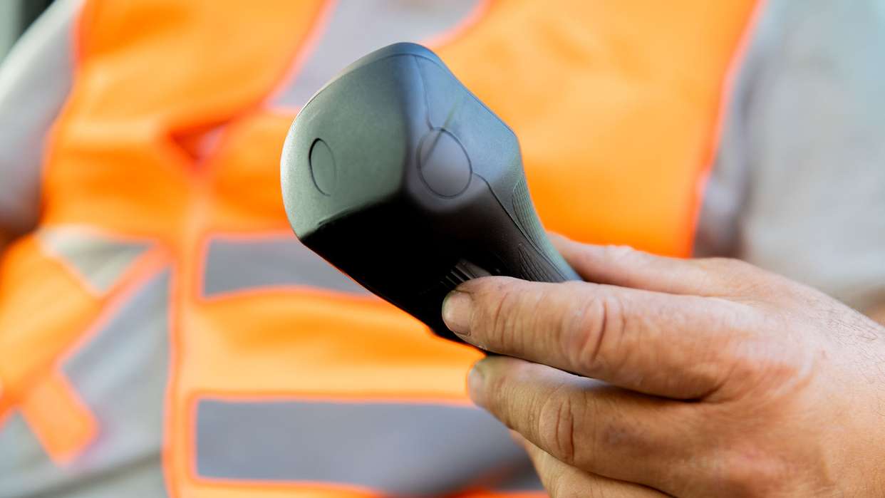 CASE Special Applications impiega a lione il primo escavatore da demolizione ad alto sbraccio ultracompatto