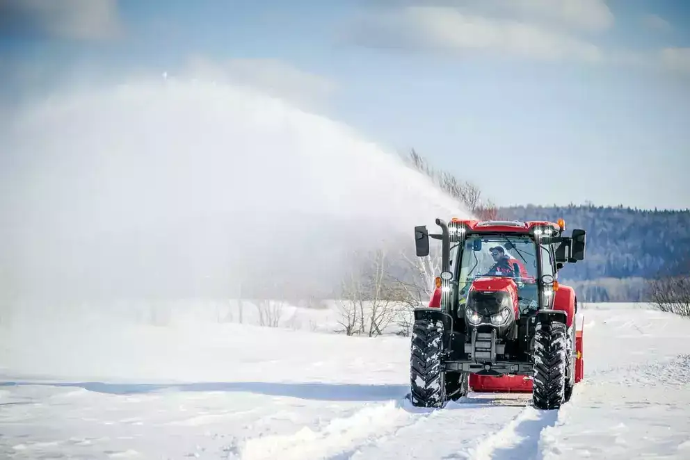 Maxxum 125 with snowblower