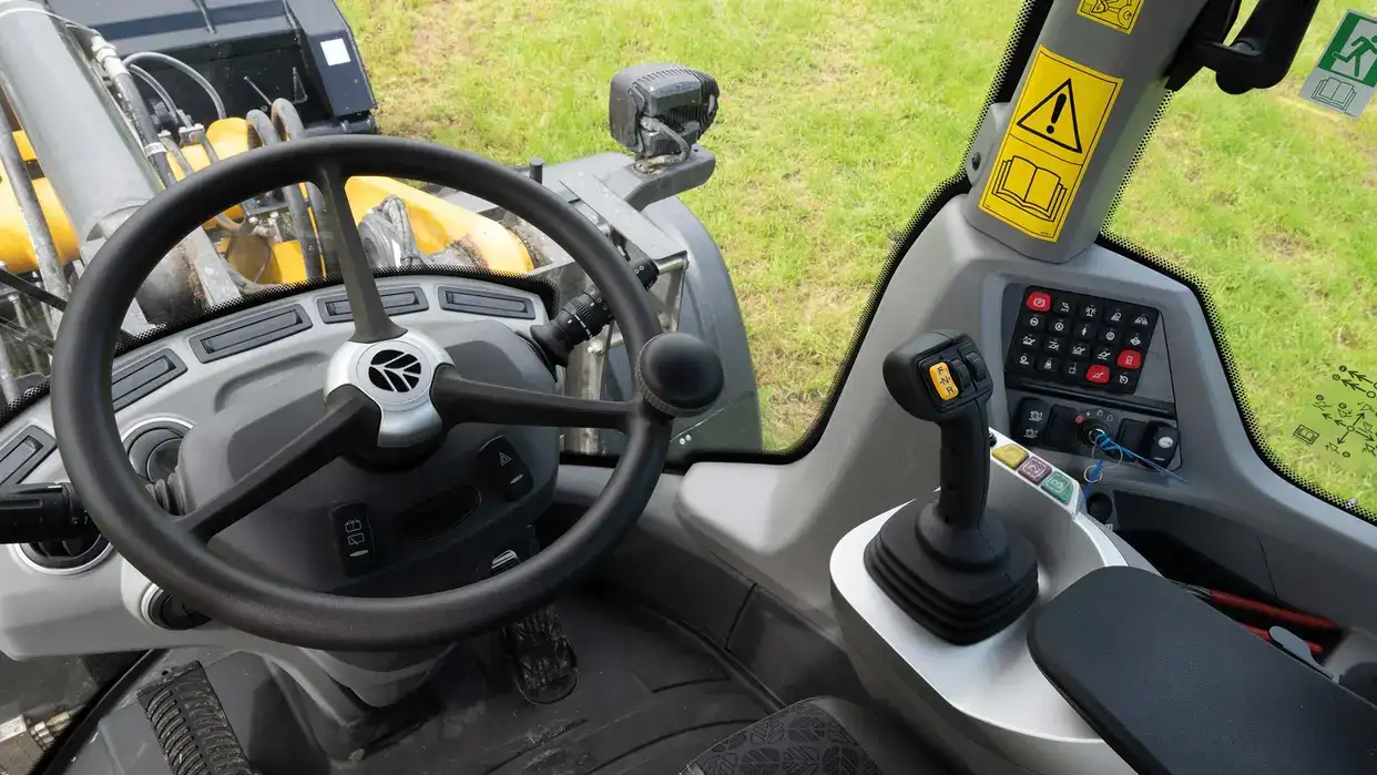 W170D+ FORAGE POWER – YOUR ALL-DAY COMFORT ZONE