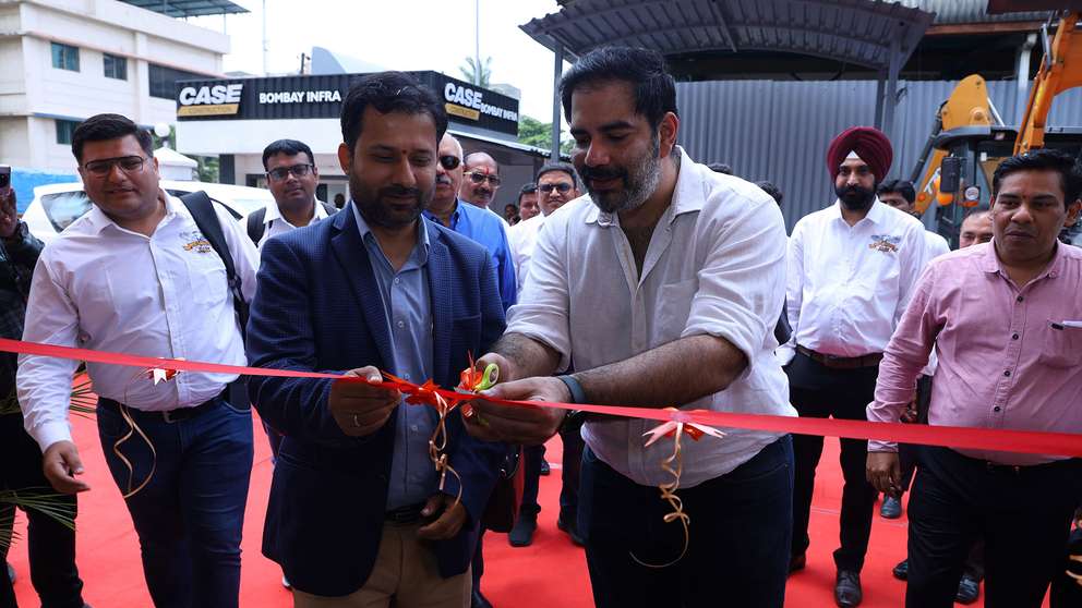 CASE Construction Equipment Strengthens Western India Dealer Network with Bombay Infra Inauguration