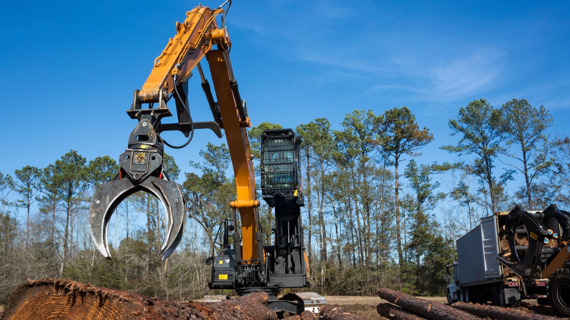 CASE Specialty Excavators | CASE