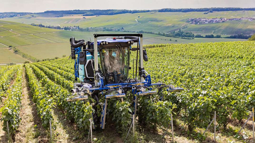 New Holland dévoile sa toute nouvelle gamme de tracteurs enjambeurs TE6 à l'occasion du salon SITEVI 2023