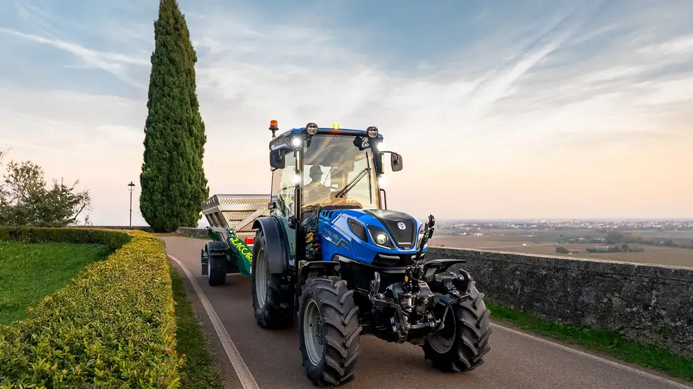 Comfort in un design compatto Nuovo T4F Auto Command™ New Holland