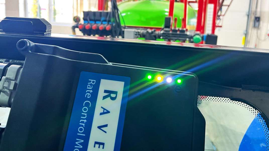 Nowoczesne rolnictwo w praktyce – New Holland wspiera edukację w Zespole Szkół CKU w Gronowie