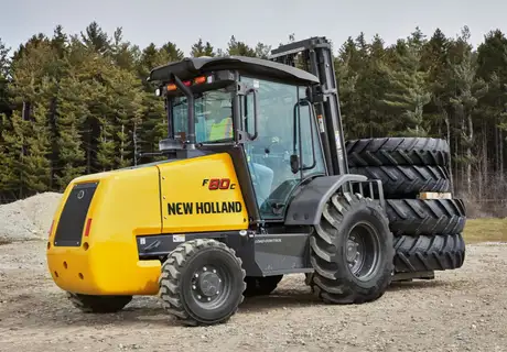 F80C Rough Terrain Forklift lifts tires.