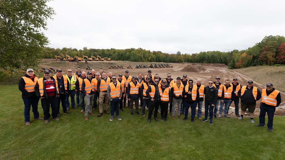ANZ Construction dealers and customers sent on a trip of a lifetime to Tomahawk experience centre