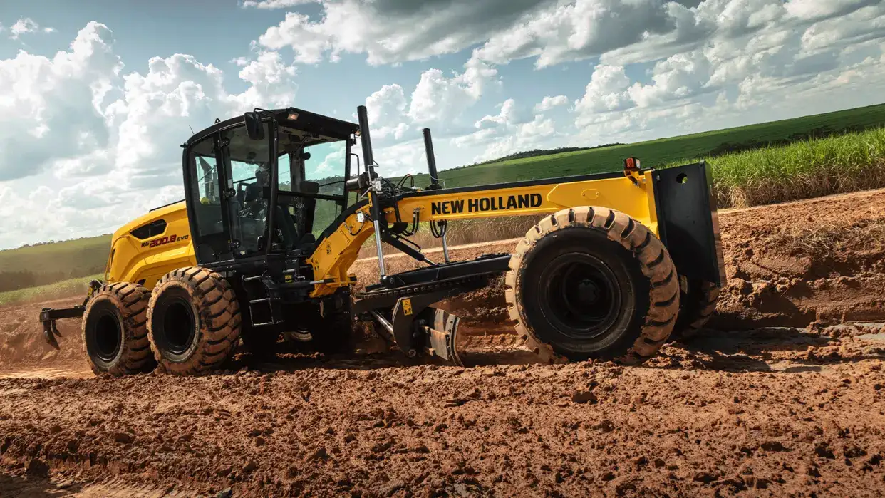 ROBUSTNESS AND HIGH POWER IN THE NEW HOLLAND GRADER