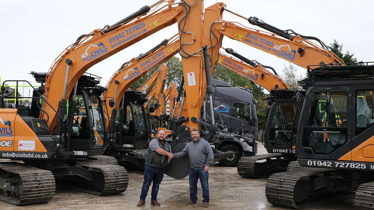 Civils & Construction Solutions signs CX130E deal at the UK CASE Roadshow