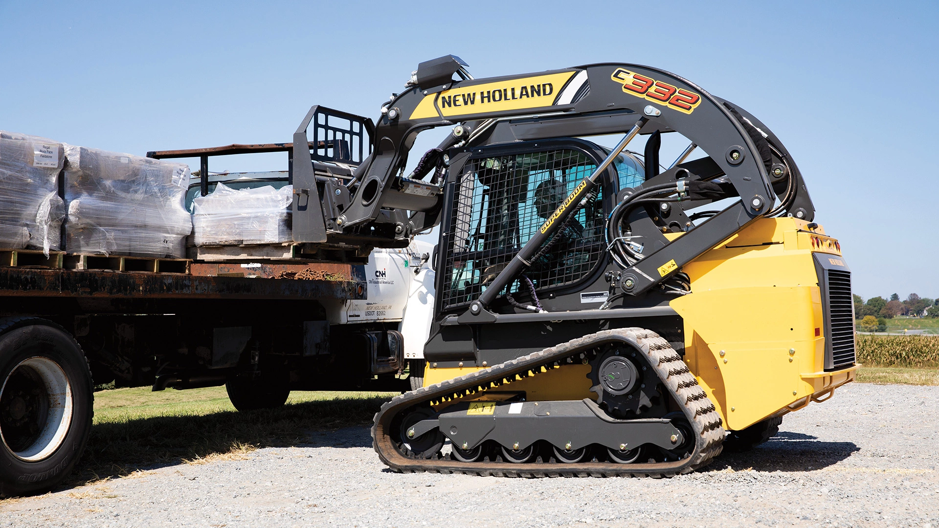compact-track-loaders-gallery-06