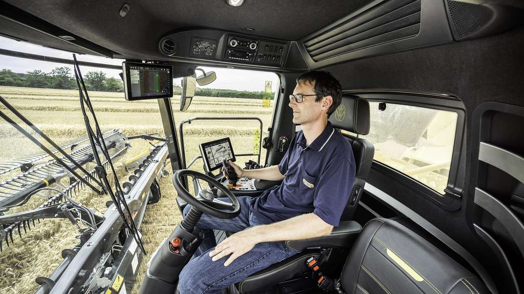 New Holland previews the CR11, the next-generation flagship combine