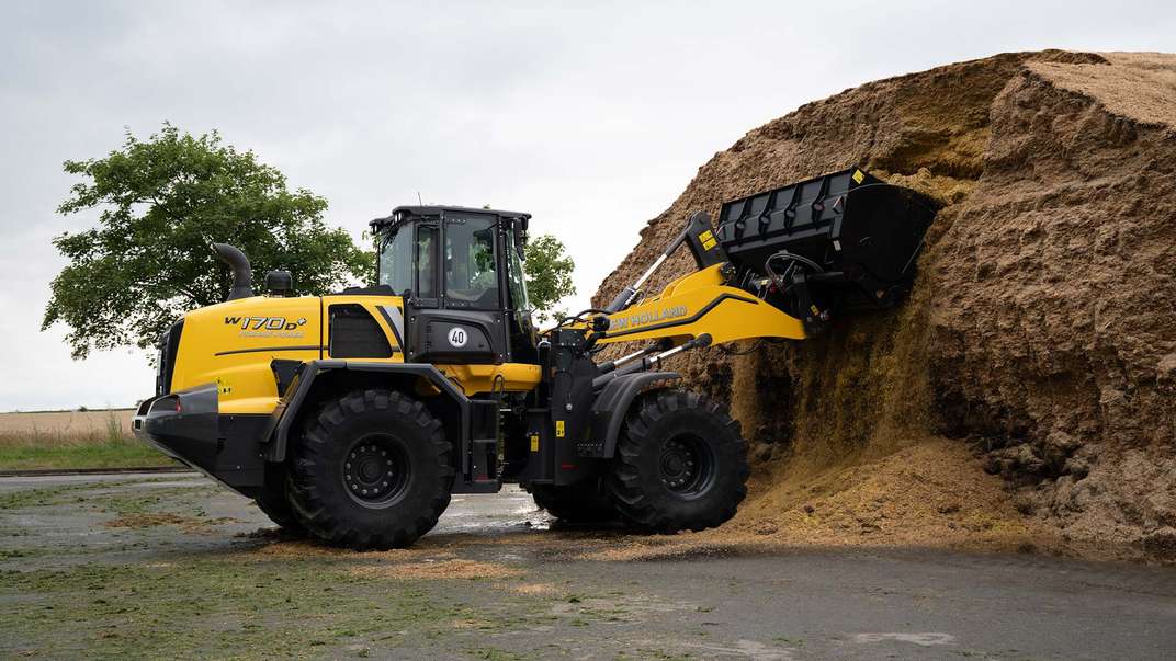 Perfect Silage Partners: Agritechnica Debut for W170D+ Forage Power Wheel Loader and New FR Forage Cruiser Harvester Models