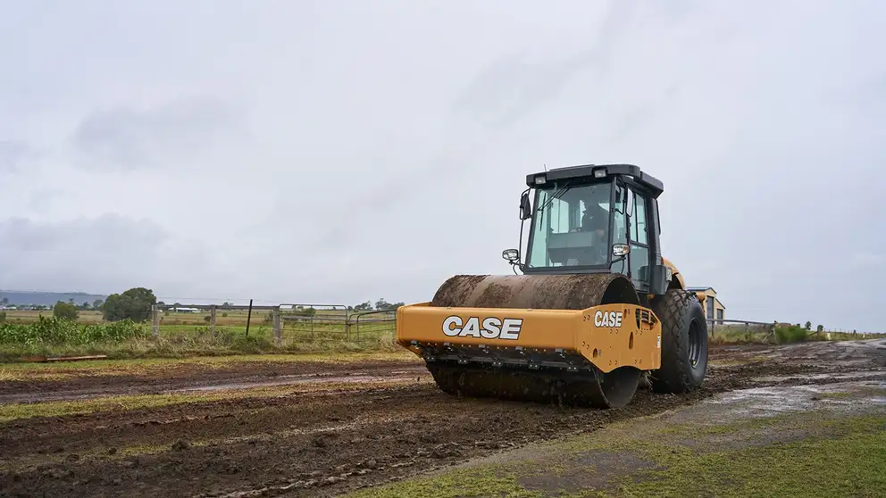 CASE Roller and Compactors Built for Job Site Conditions