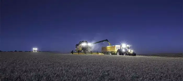 cx7-cx8-stage-v-integrated-yield-and-moisture-sensing-01