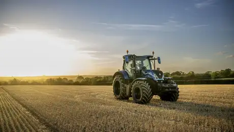 Agritechnica 2023 médaille d’argent pour le tracteur T7 Methane Power LNG