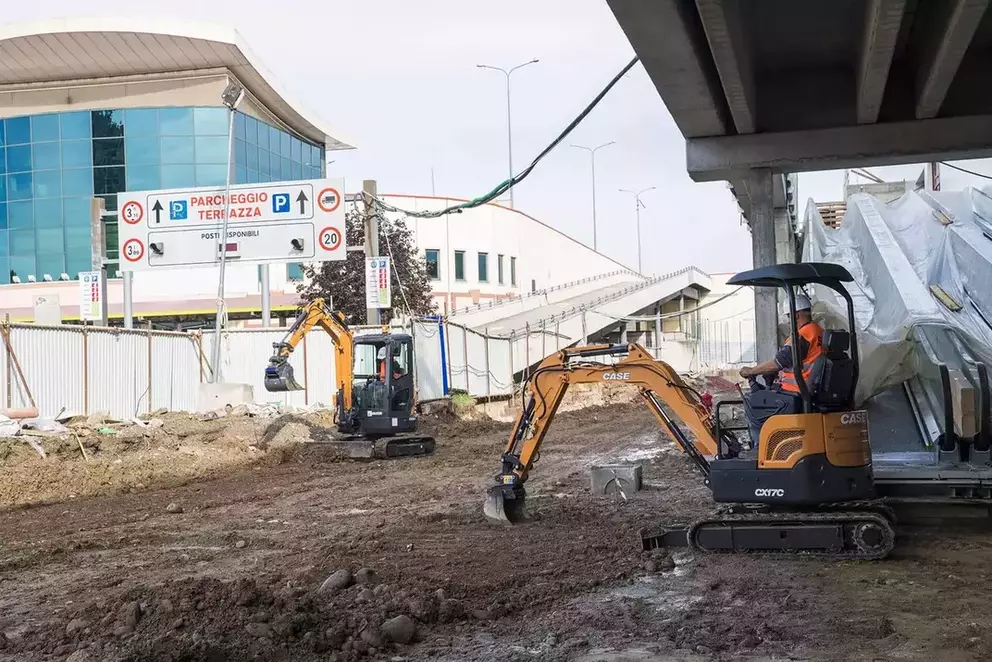 C-Series Mini-Excavators