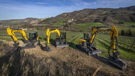 New Holland expands light construction line with launch of new midi excavators at EIMA 2024